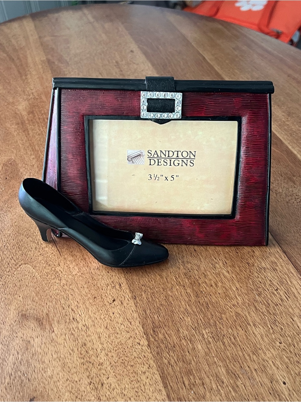 Sandton Designs Vintage 2004 Purse black high heel shoe picture frame